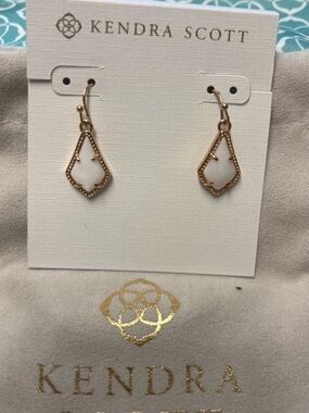 Kendra Scott LEXI White mother of Pearl Drop Earrings with Rose-Gold-Tone Frame